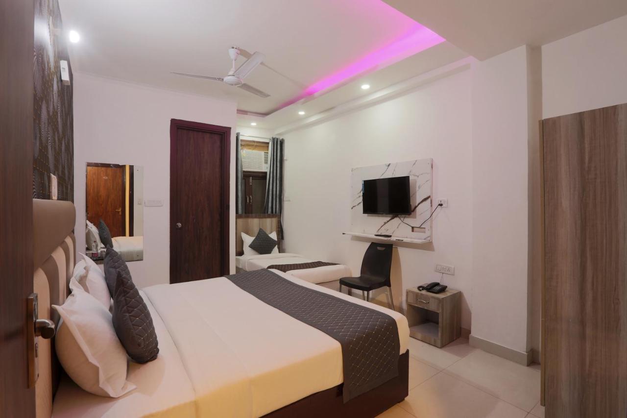 Hotel Red Velvet At Delhi Airport New Delhi Exterior foto