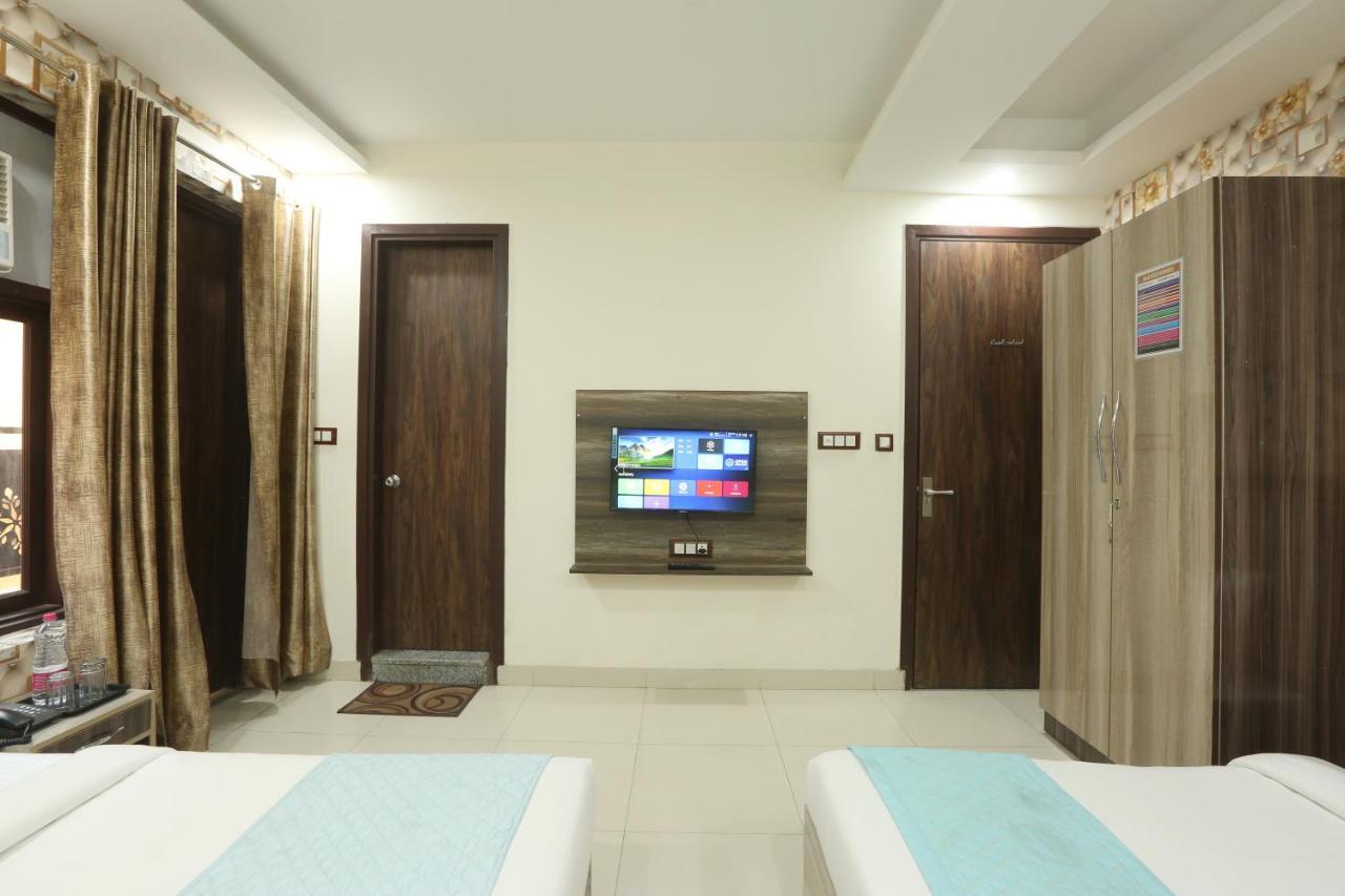 Hotel Red Velvet At Delhi Airport New Delhi Exterior foto